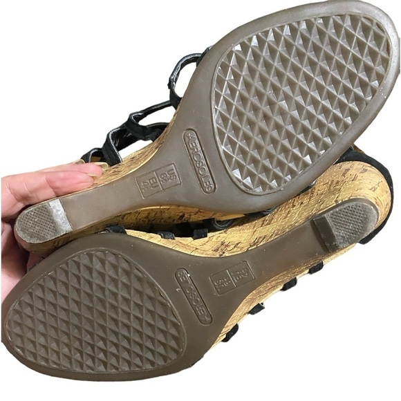 Black Suede Aerosols Broomstick Strappy Corkscrew Contrast Wedge Sandal SZ 6.5 - Picture 6 of 9